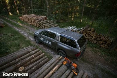 Toyota Hilux mit RH4 Hardtop